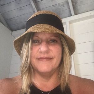Meet your Posher, Jen